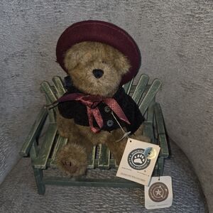 Boyds Bears Madeline Willoughby Comes With Boyds Bear Bench Really Nice!!